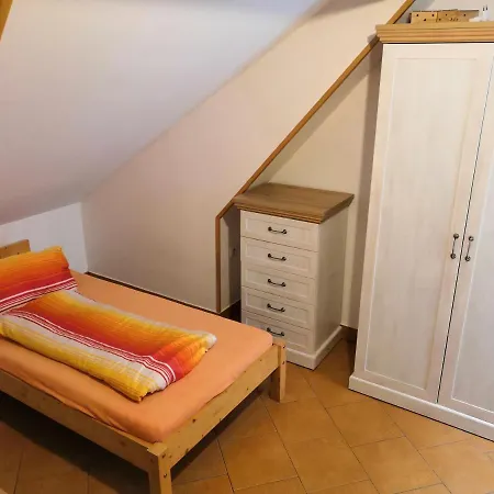 Apartmany Ve Skalnim Meste אכסניה